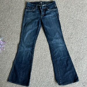 7 for all mankind A pocket Bootcut Jean size 25- excellent condition